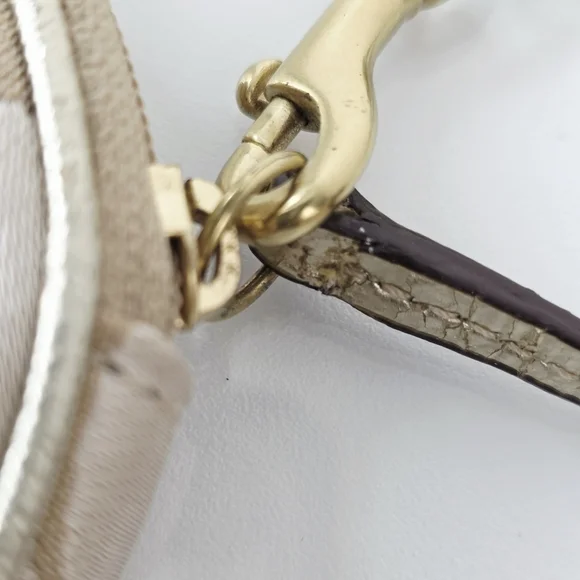 Coach Round Wristlet Key Holder Coin‎ Pouch Bag Charm
